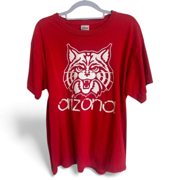 Official University of Arizona Wildcats Short Sleeve T-Shirt Red Size Large EUC - Picture 1 of 12